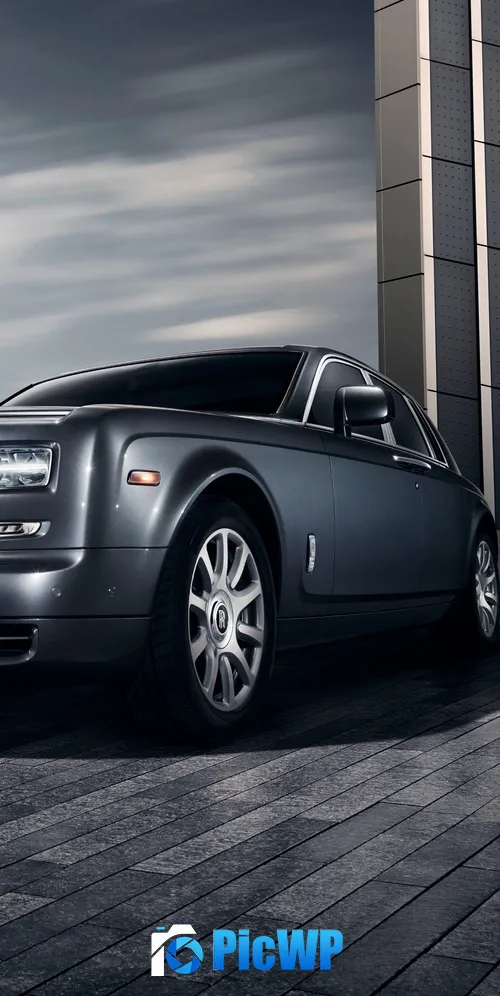 Rolls-Royce Phantom Metropolitan 3K Mobile Wallpaper