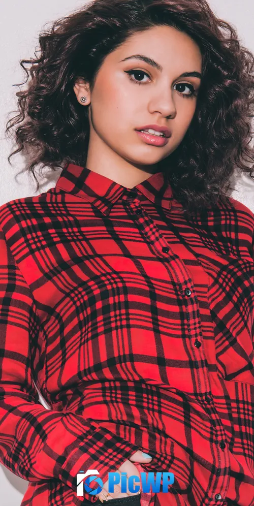 Alessia Cara Scars to Your Beautiful 3K Mobile Wallpaper