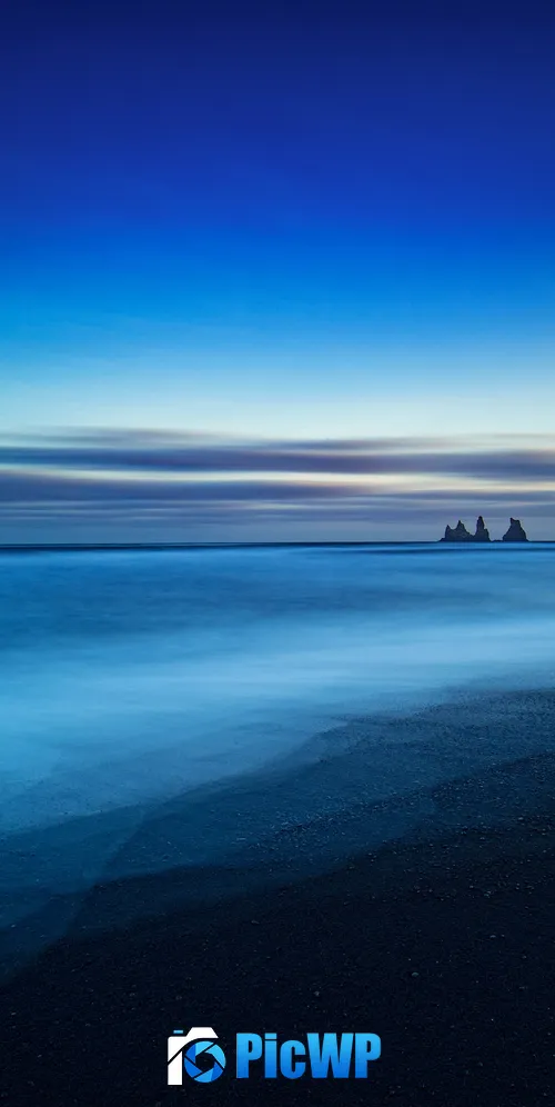 Reynisdrangar Iceland 3K Mobile Wallpaper