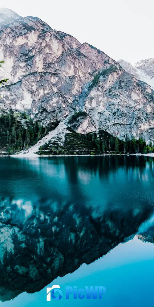 Mountain lake Reflection 3K Mobile Wallpaper