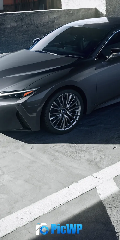 Lexus IS 300h Hybrid sports car 3K Mobile Wallpaper
