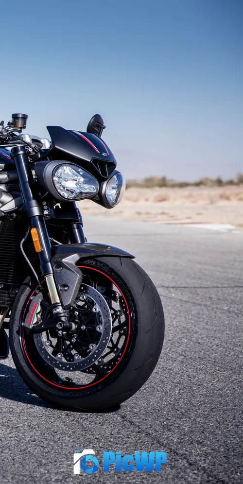Triumph Speed Triple RS Cafe racer 3K Mobile Wallpaper