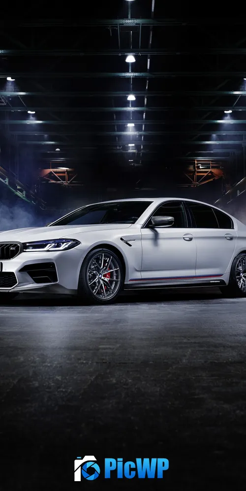 BMW M5 Competition Sports sedan 3K Mobile Wallpaper
