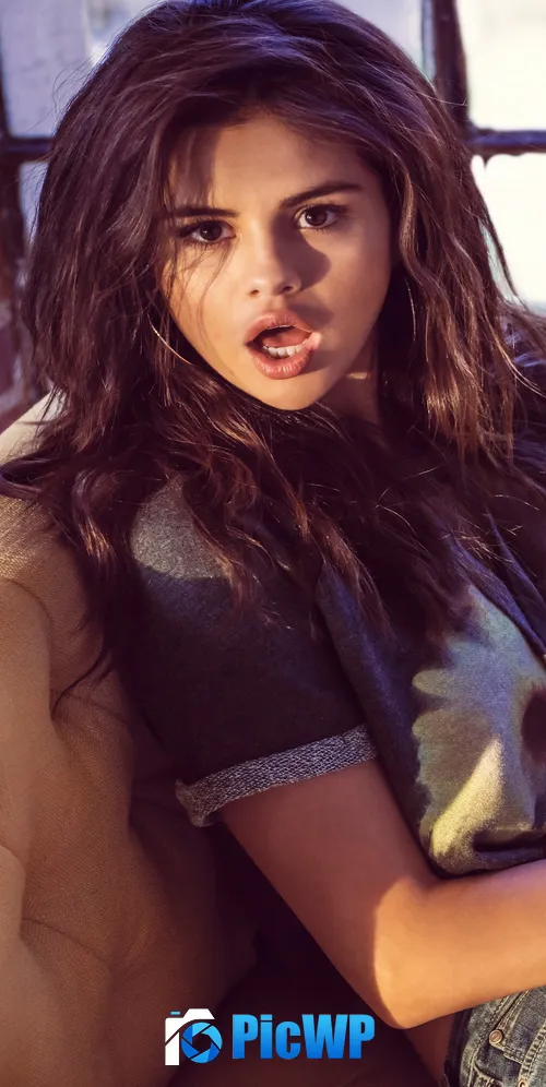Selena Gomez 3K Mobile Wallpaper