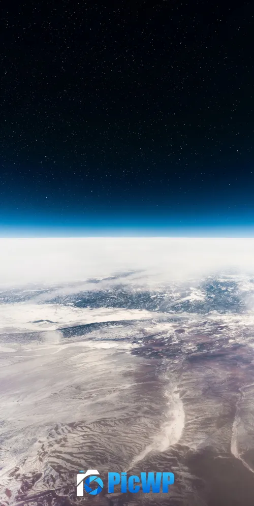 Earth Horizon 3K Mobile Wallpaper