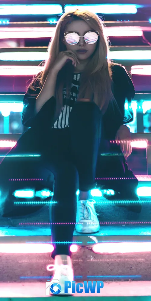 Girl Urban Girl 3K Mobile Wallpaper