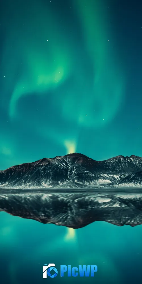 Aurora Borealis Mountains 3K Mobile Wallpaper