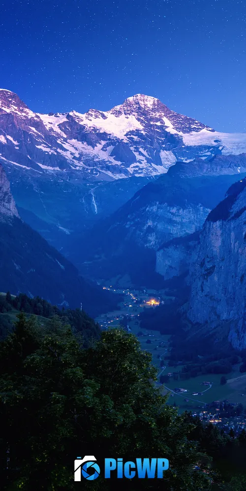 Lauterbrunnen Valley 3K Mobile Wallpaper