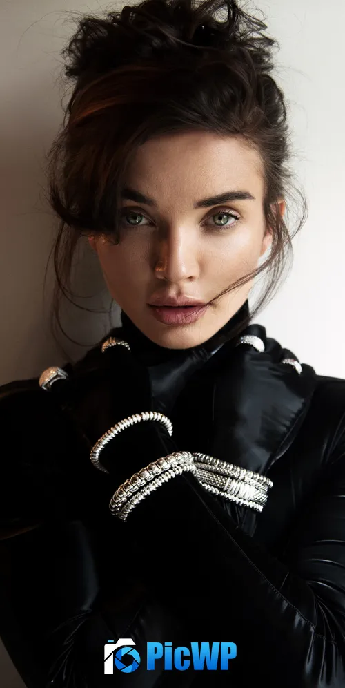 Amy Jackson 2024 3K Mobile Wallpaper
