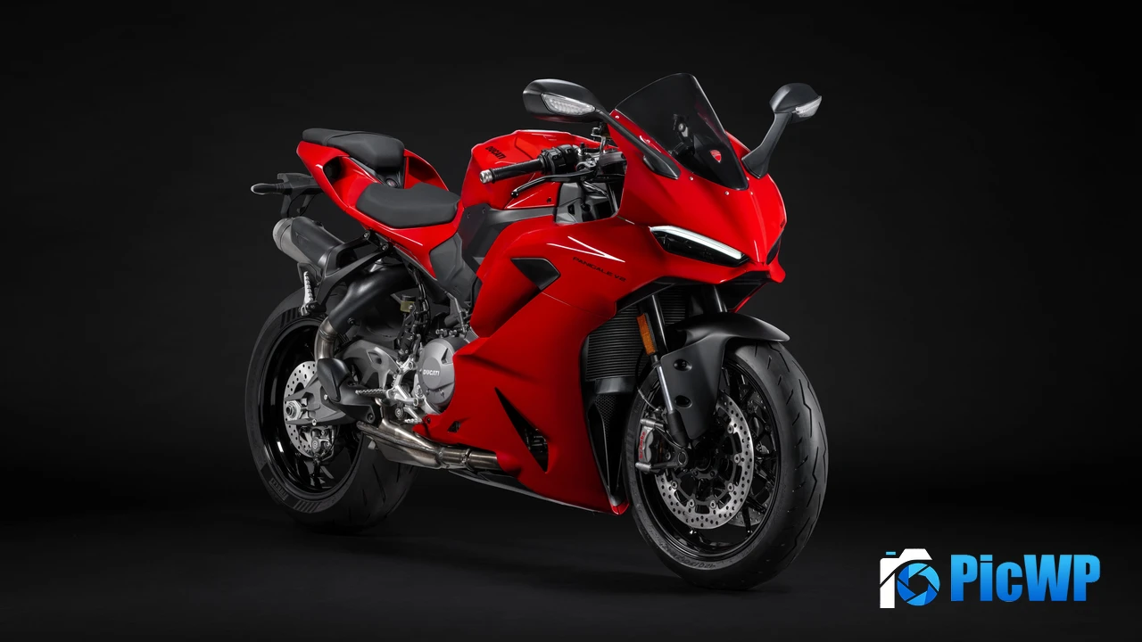Ducati Panigale V2 2020 3K PC Wallpaper