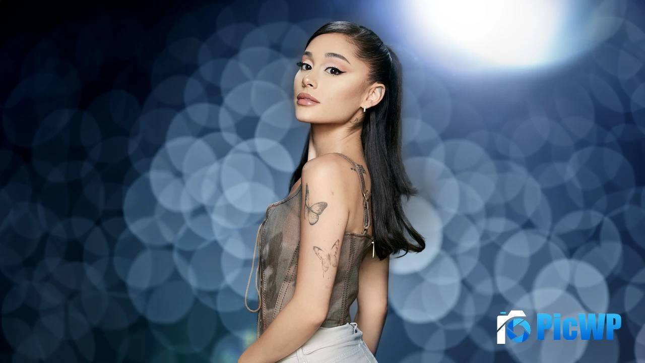 Ariana Grande Bokeh Background 4K PC Wallpaper