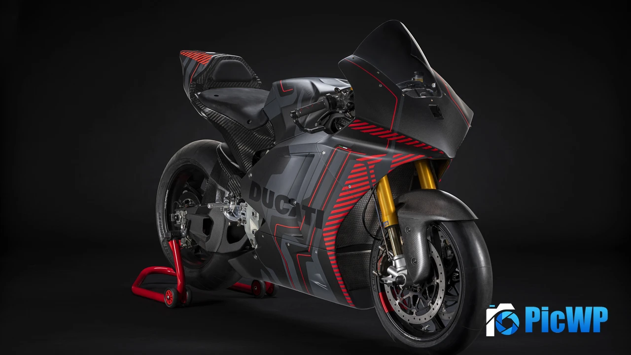 Ducati V21L Prototype 4K PC Wallpaper