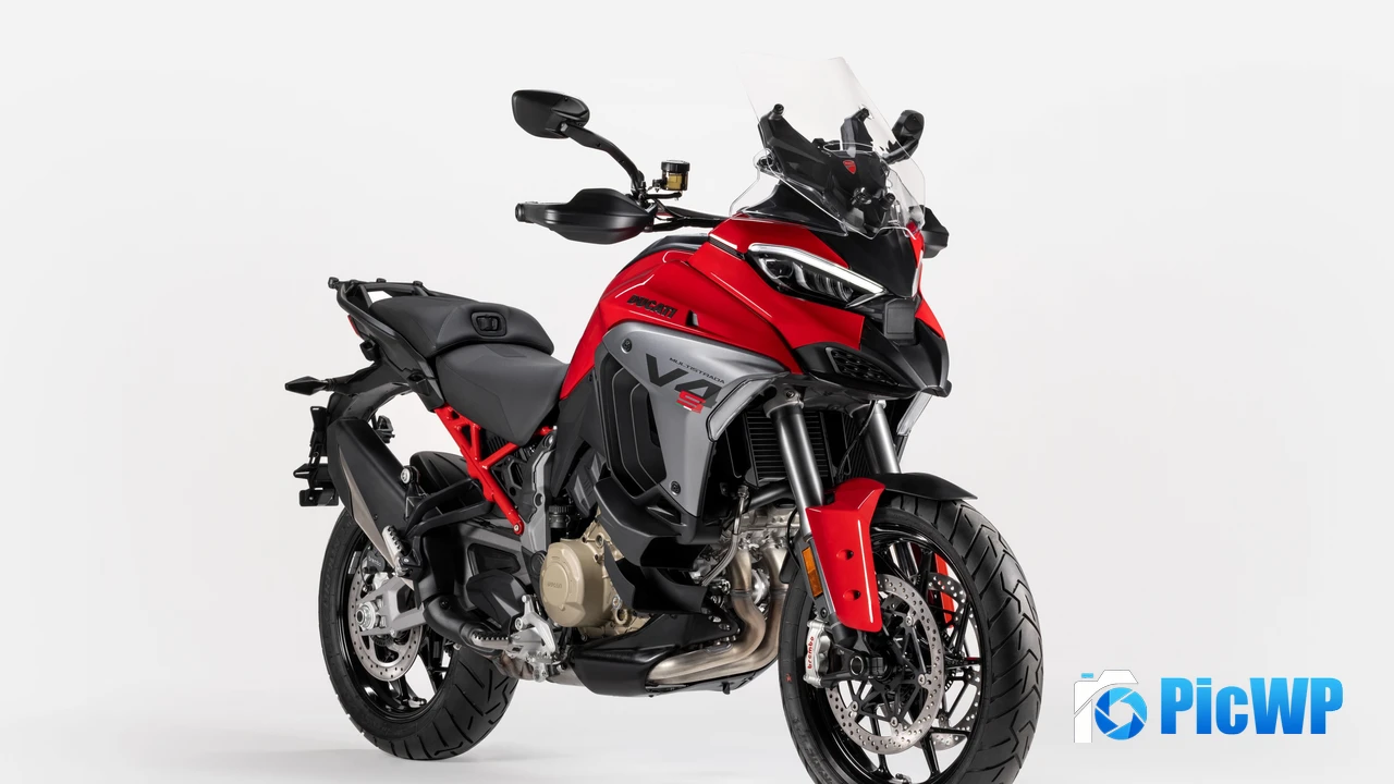 Ducati Multistrada V4 S 2025 4K PC Wallpaper