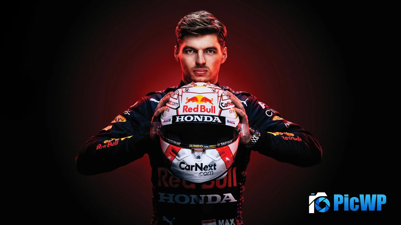 Max Verstappen White background 4K PC Wallpaper