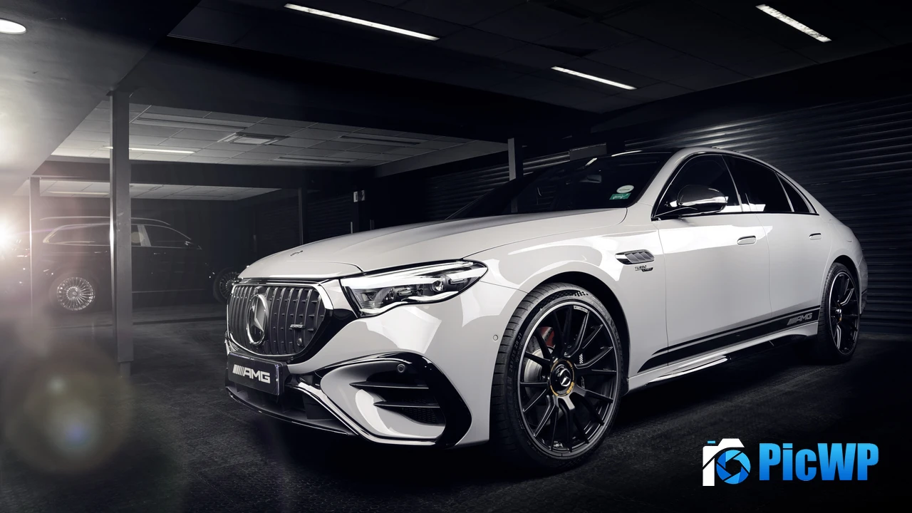 Mercedes-AMG E 53 HYBRID 4MATIC+ Edition 1 4K PC Wallpaper