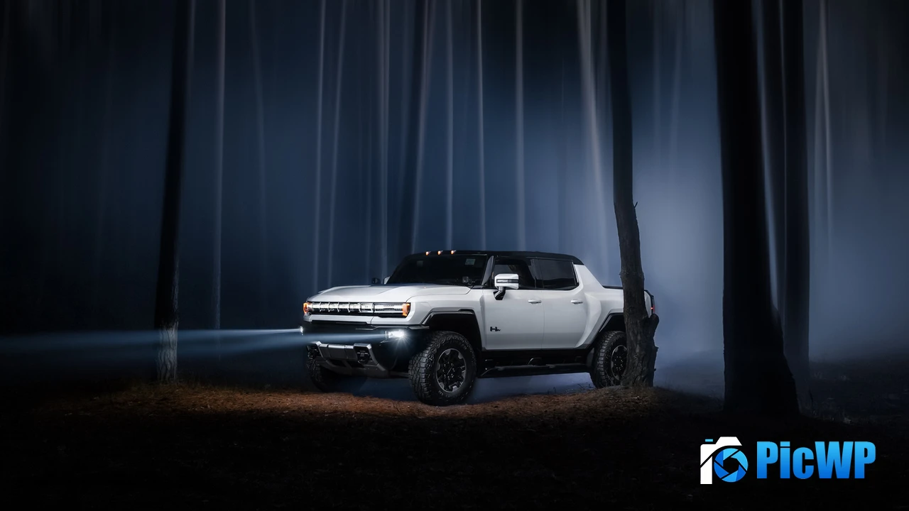 GMC Hummer EV Night time 4K PC Wallpaper