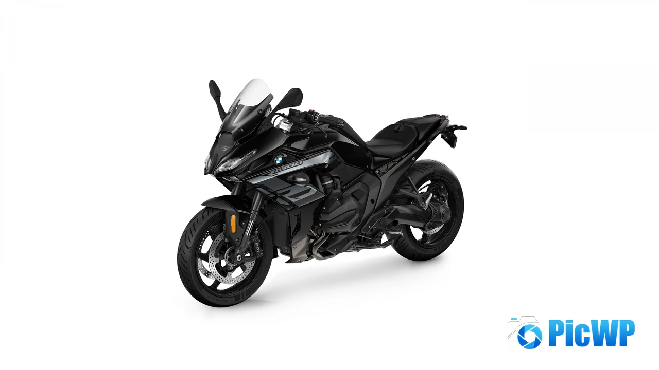 BMW R 1300 RS Triple Black 2025 4K PC Wallpaper