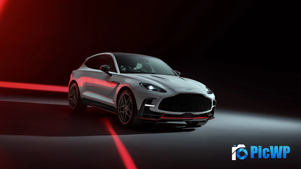 Aston Martin DBX S 2025 4K PC Wallpaper