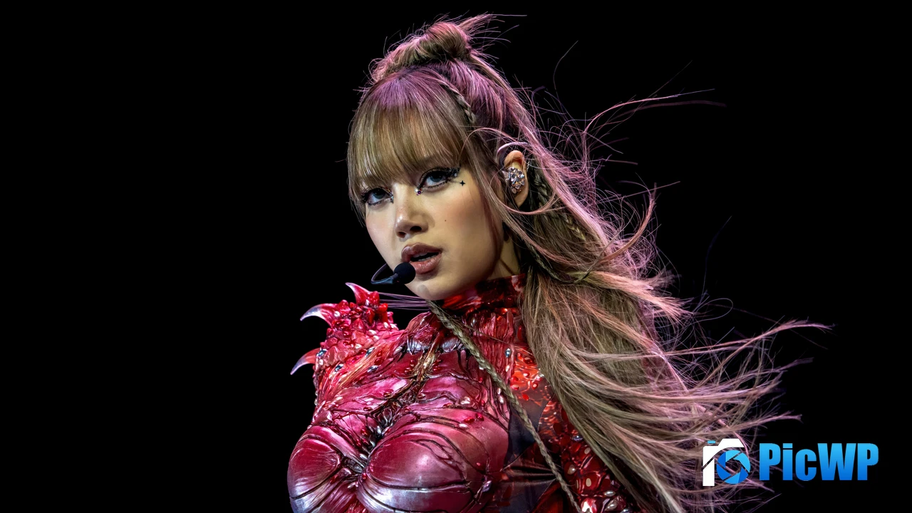 Lisa Coachella 4K PC Wallpaper