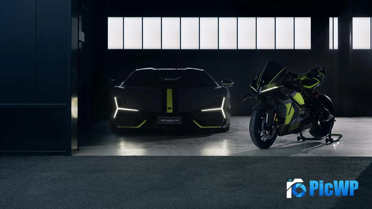 Lamborghini Revuelto Ducati Panigale V4 4K PC Wallpaper