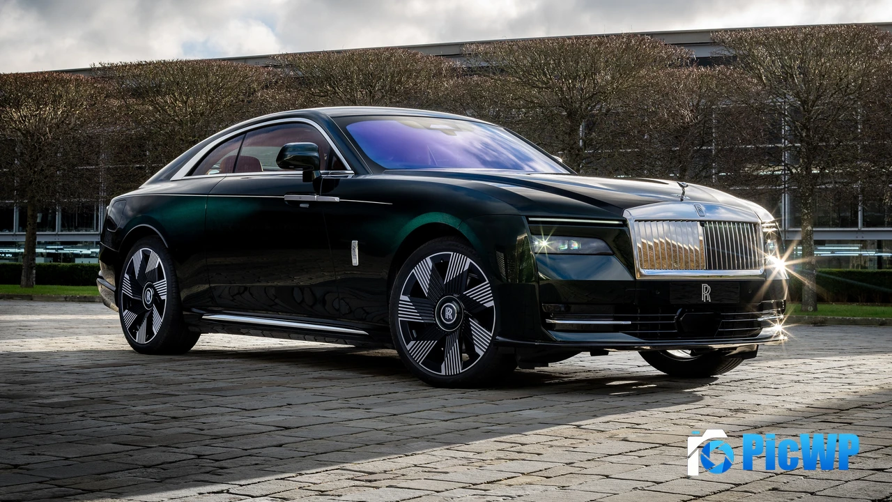 Rolls-Royce Spectre Soulmate 2025 4K PC Wallpaper