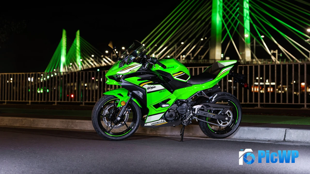 Kawasaki Ninja 500 2025 4K PC Wallpaper