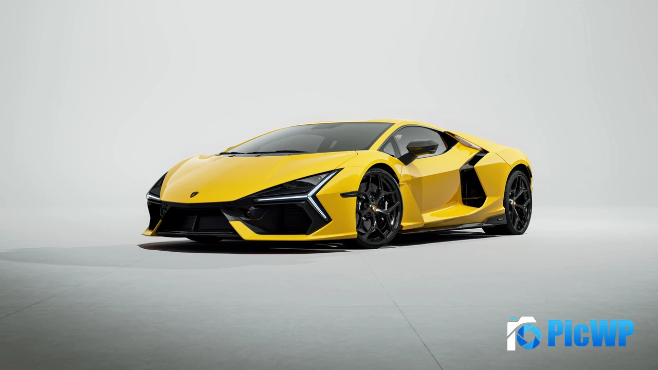 Lamborghini Revuelto Giallo Inti 4K PC Wallpaper