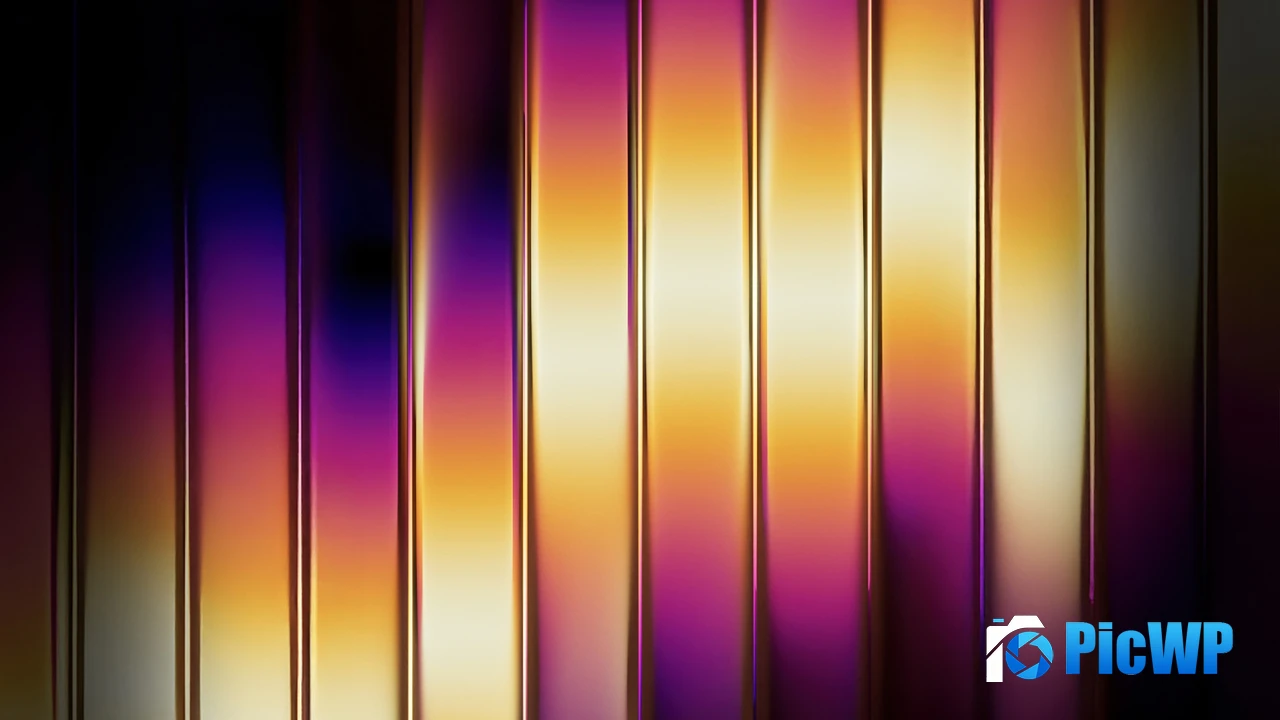Golden Gradient stripes 4K PC Wallpaper