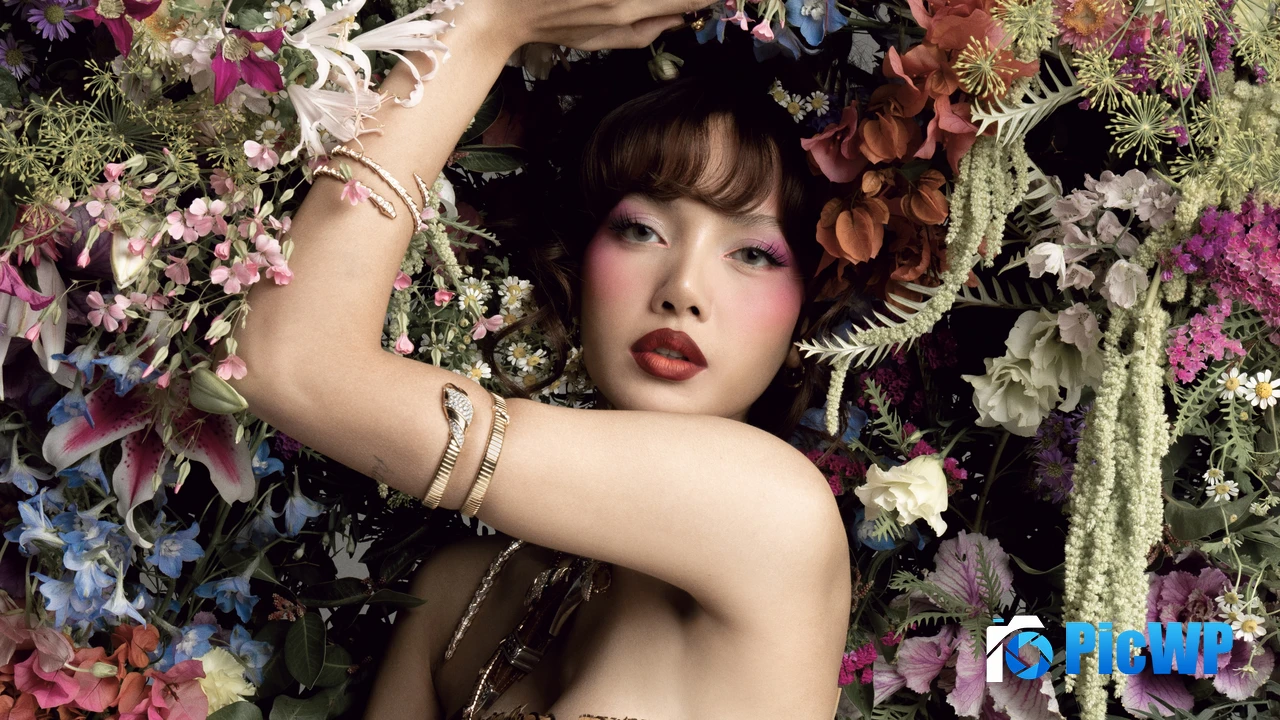 Lisa Cover Art 4K PC Wallpaper