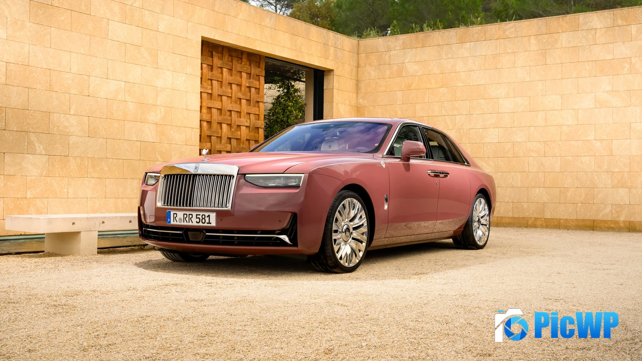 Rolls-Royce Ghost Endeavour 4K PC Wallpaper