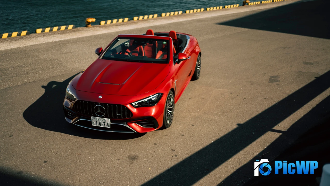 Mercedes-AMG CLE 53 4MATIC+ Cabriolet 2025 4K PC Wallpaper