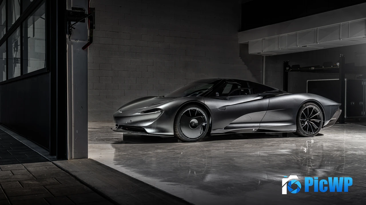 McLaren Speedtail Dark aesthetic 4K PC Wallpaper