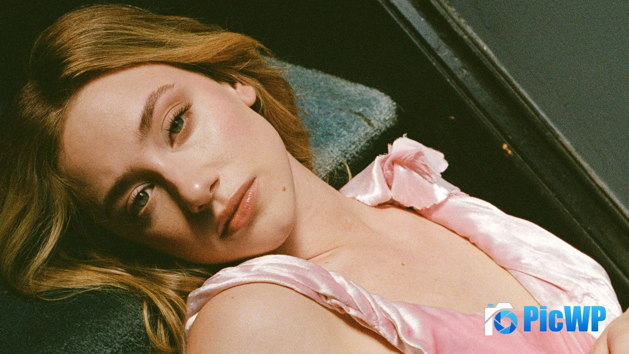 Lili Reinhart Flaunt Magazine 4K PC Wallpaper