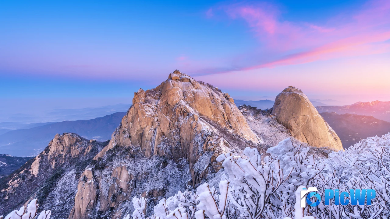 Bukhansan National Park Mountain Peak 4K PC Wallpaper