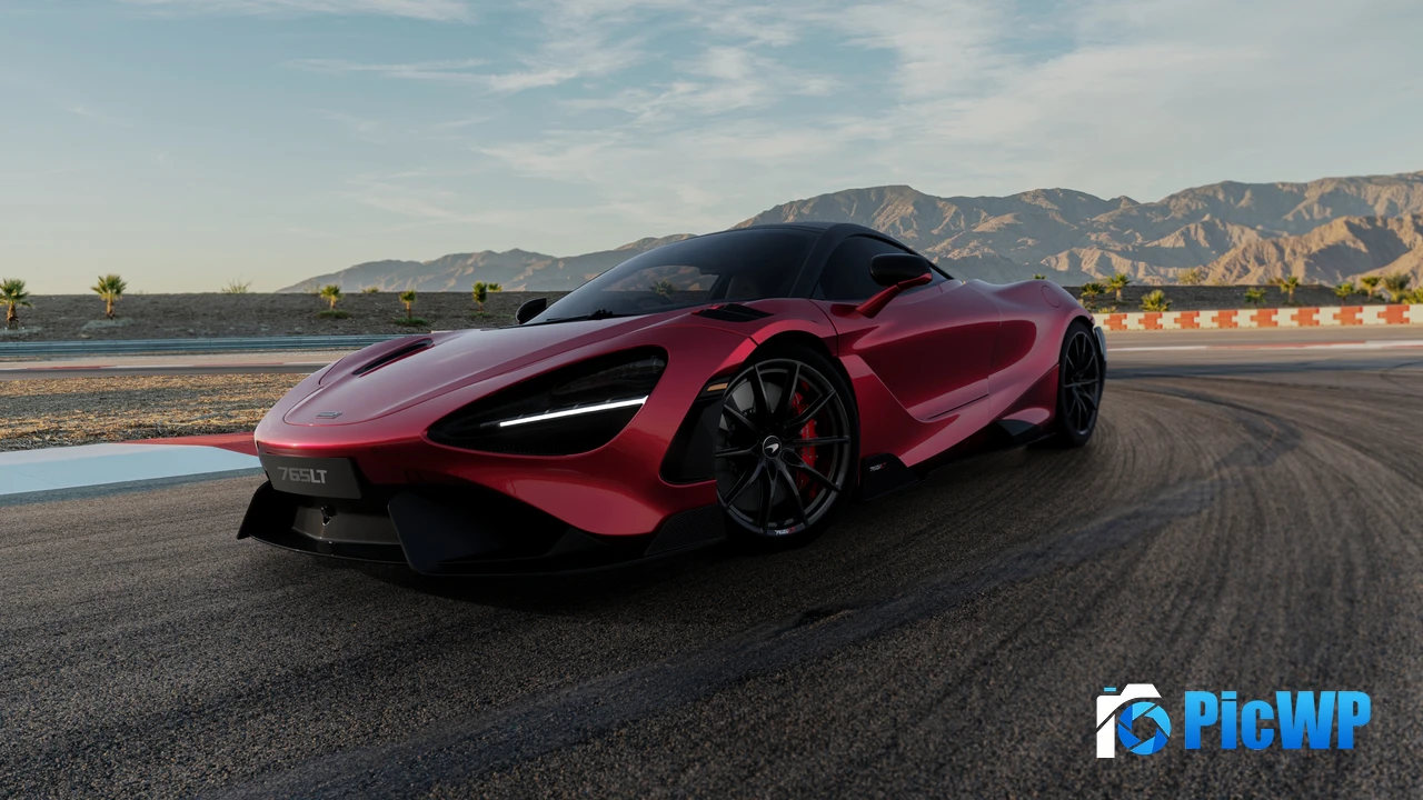 McLaren 765LT Race track 4K PC Wallpaper