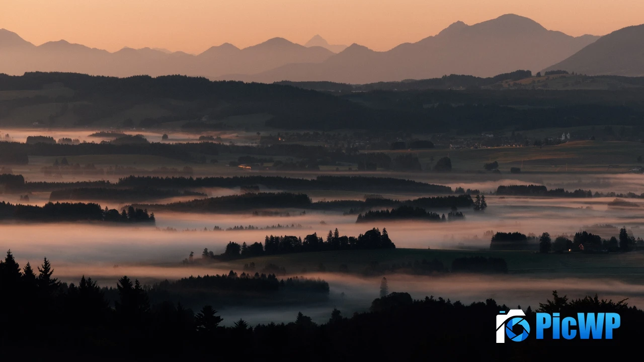 Dramatic Golden hour 4K PC Wallpaper