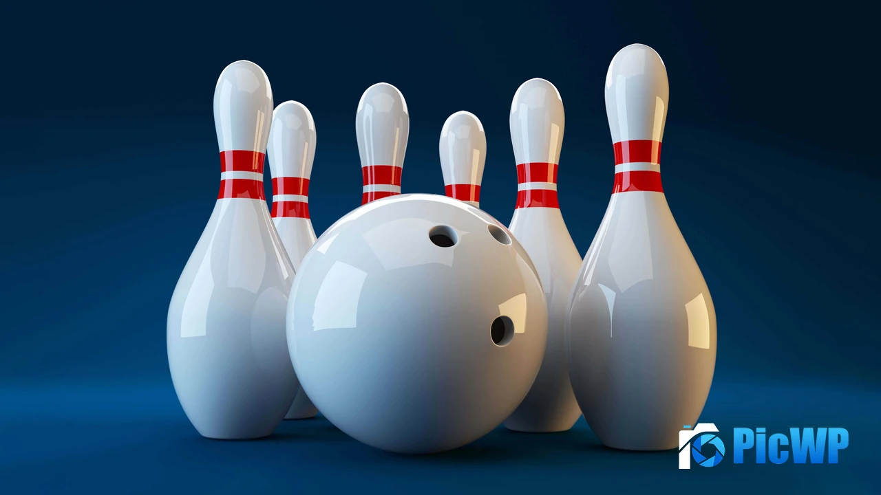 White Bowling pins 4K PC Wallpaper