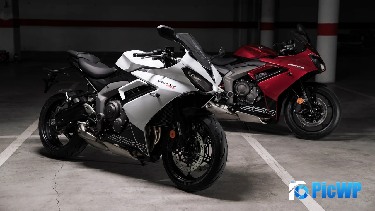 Triumph Daytona 660 2025 4K PC Wallpaper