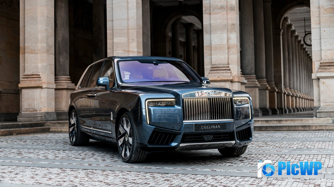 Rolls-Royce Cullinan 2024 4K PC Wallpaper
