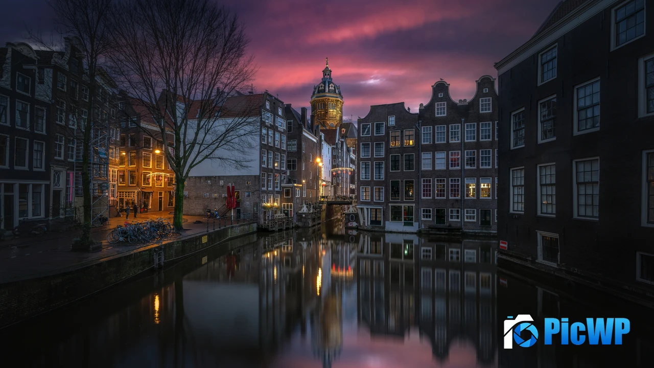 Amsterdam Aesthetic 4K PC Wallpaper