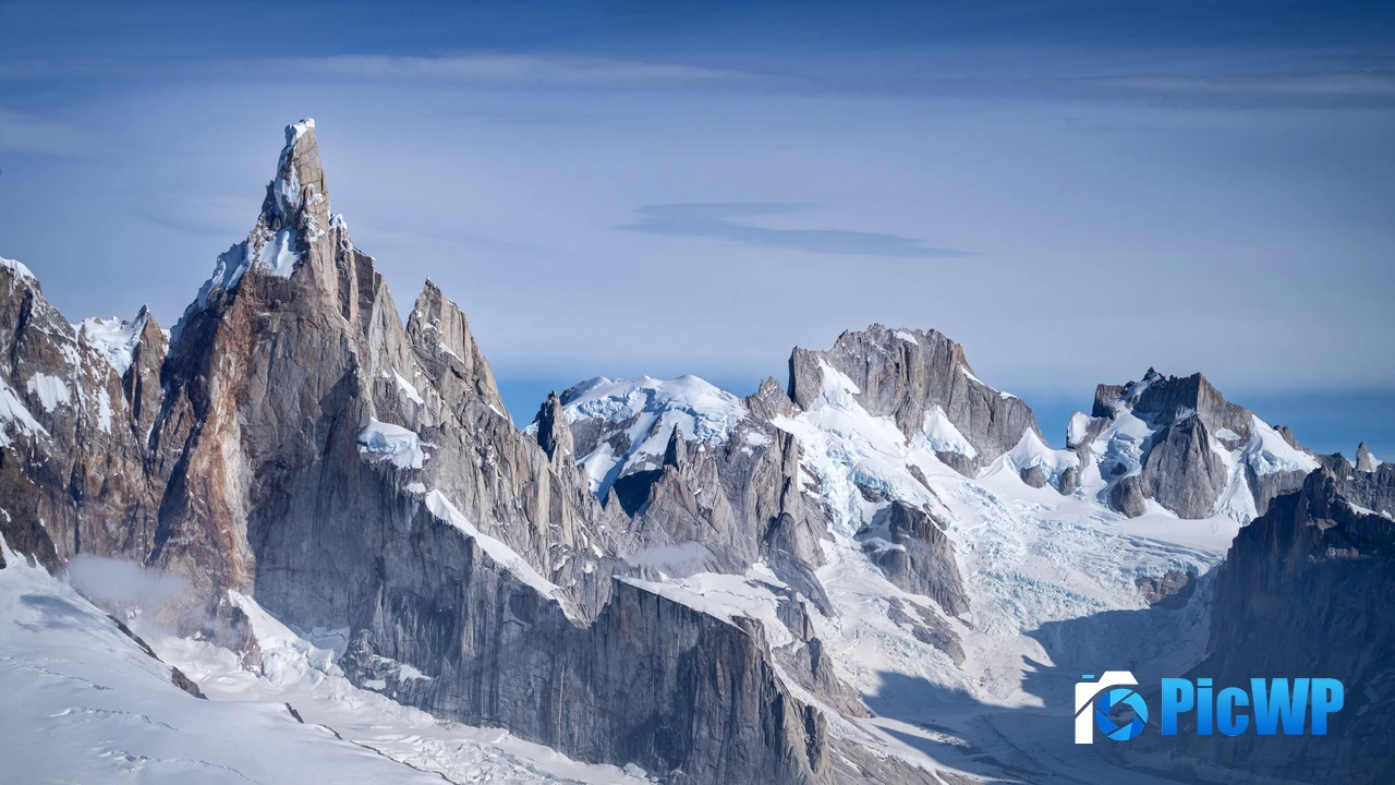Cerro Torre Mountain range 4K PC Wallpaper