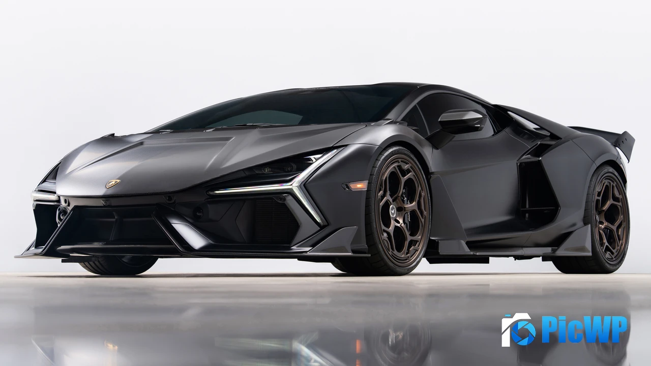 Vorsteiner Lamborghini Revuelto Carbon Fiber 4K PC Wallpaper