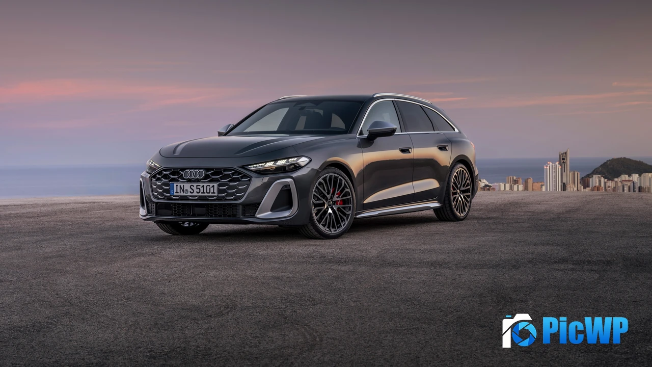 Audi S5 Avant TFSI quattro 2024 4K PC Wallpaper