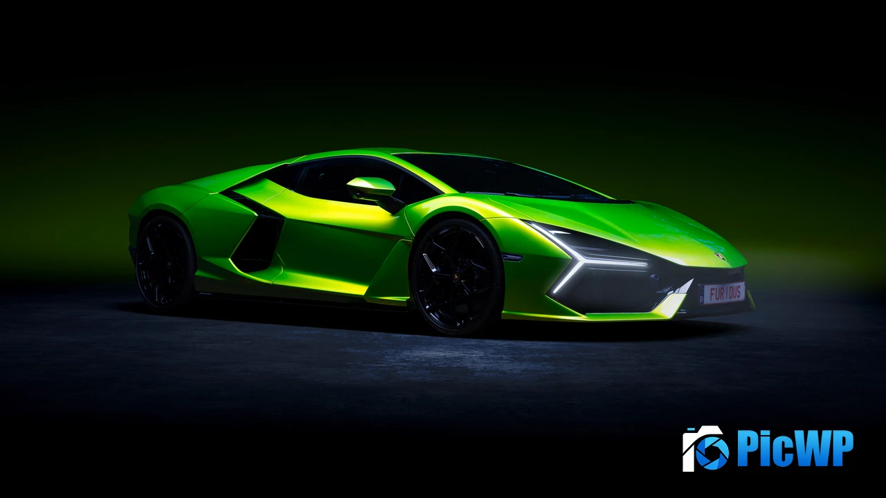 Lamborghini Revuelto Green aesthetic 4K PC Wallpaper