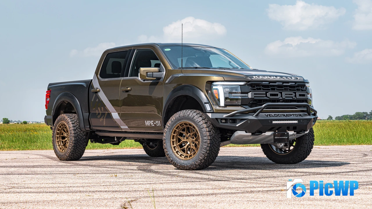 Hennessey VelociRaptor 600 Freedom Series 2024 4K PC Wallpaper