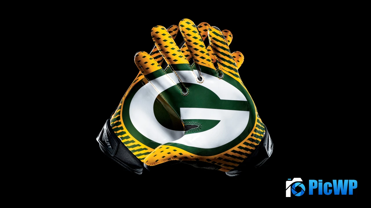 Green Bay Packers Gloves 4K PC Wallpaper