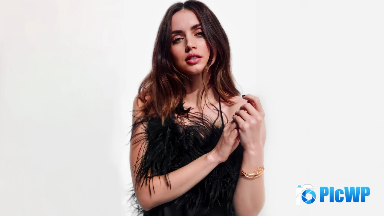 Ana de Armas Beautiful actress White background 4K PC Wallpaper