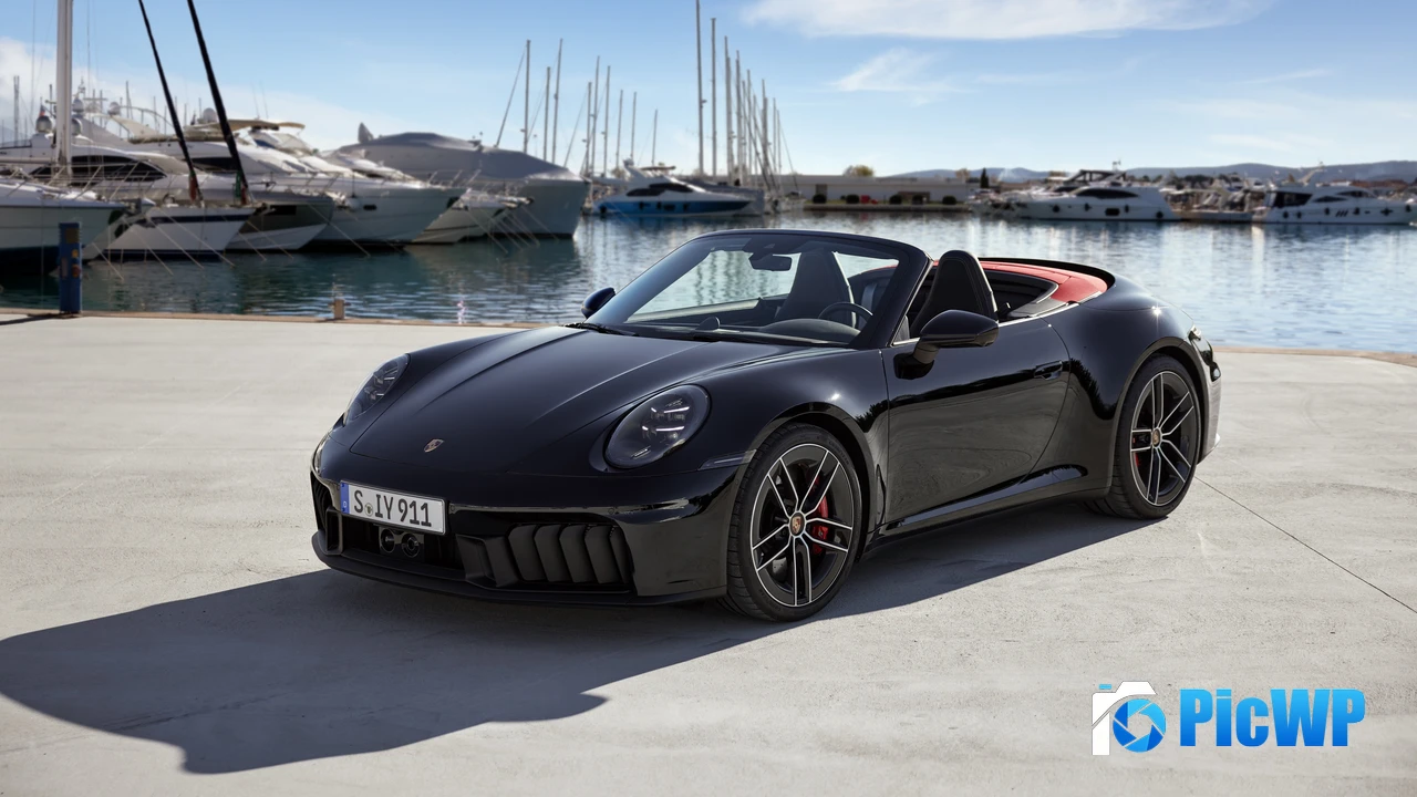Porsche 911 Carrera GTS Cabriolet 2024 4K PC Wallpaper