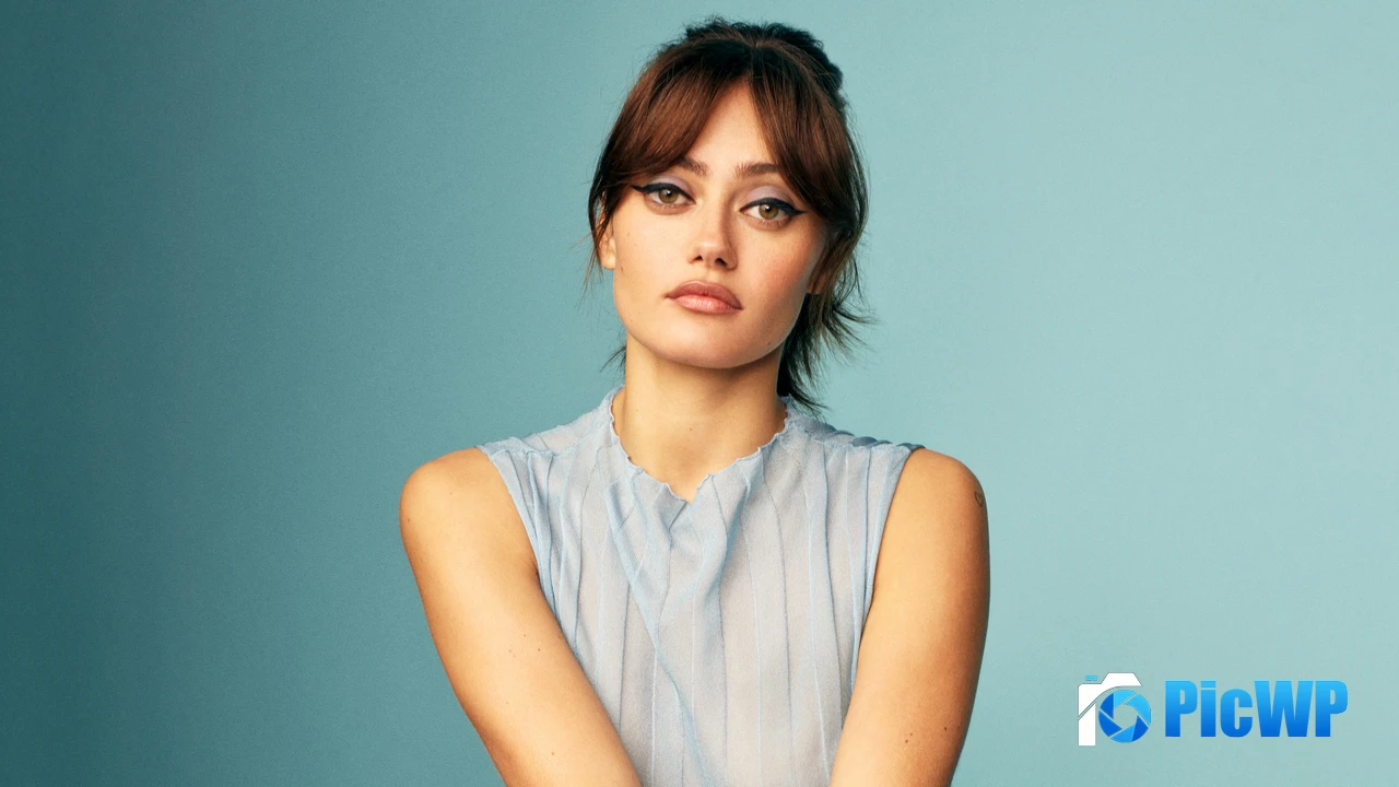 Ella Purnell 4K PC Wallpaper