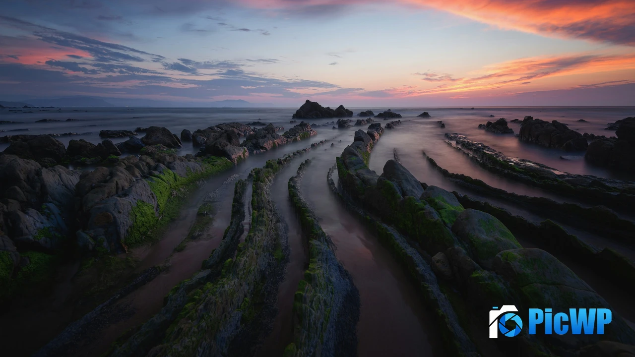 Barrika Beach Sunset 4K PC Wallpaper